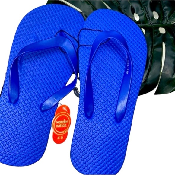 Wonder Nation size 4-5 blue flip flops - Picture 1 of 2